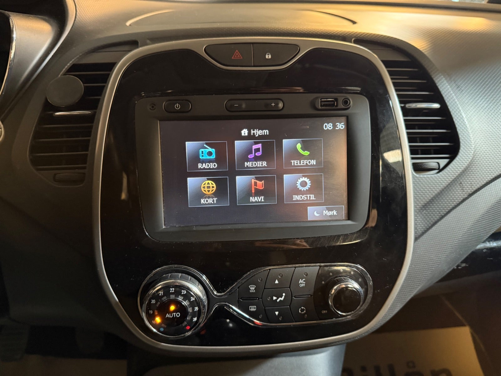 Sort Renault Captur fra 2015
