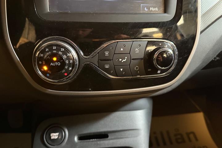 Sort Renault Captur fra 2015