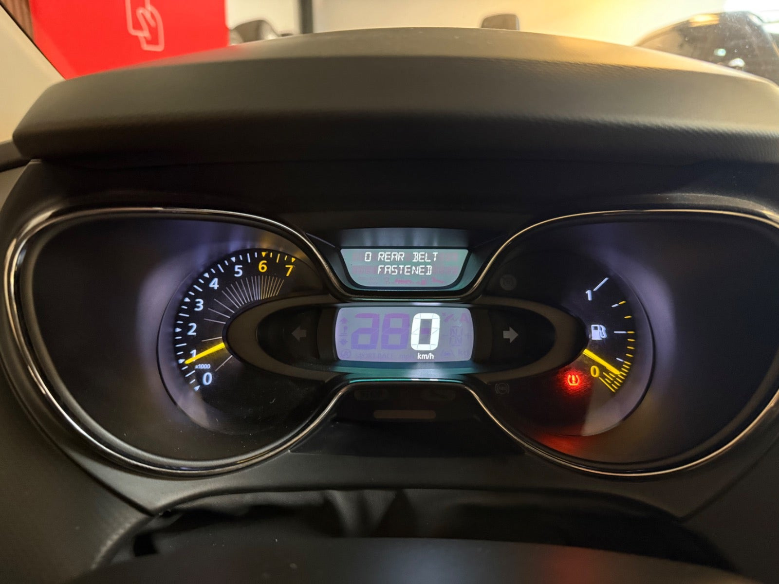 Sort Renault Captur fra 2015