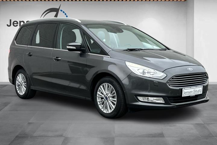 Grå Ford Galaxy fra 2019