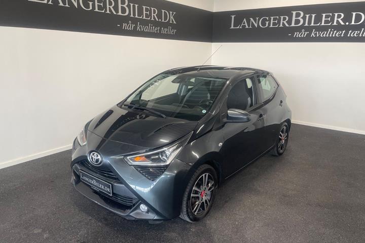 Grå Toyota Aygo fra 2020