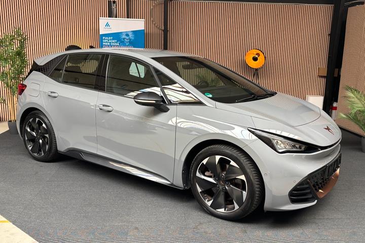 Grå Cupra Born fra 2024