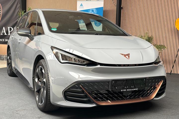 Grå Cupra Born fra 2024
