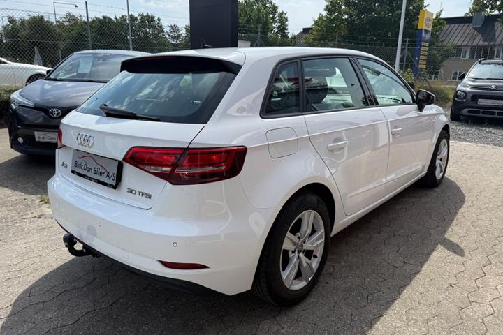 Hvid Audi A3 fra 2019