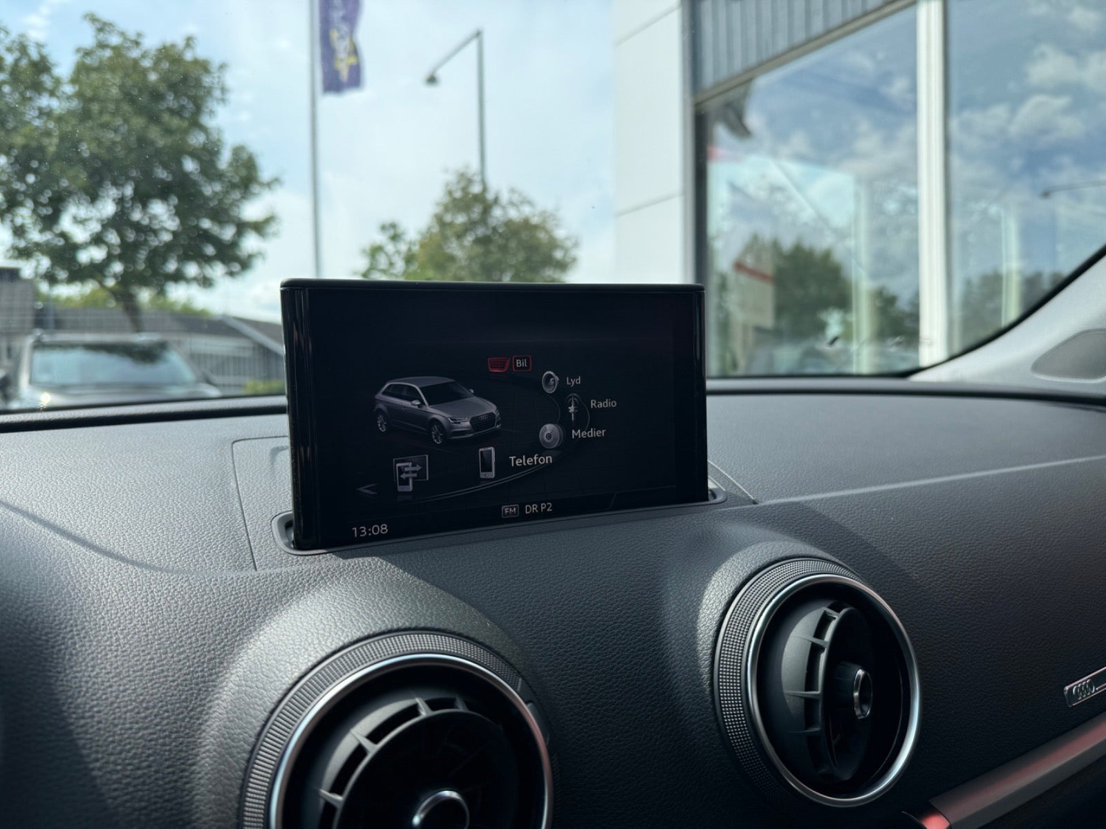 Hvid Audi A3 fra 2019