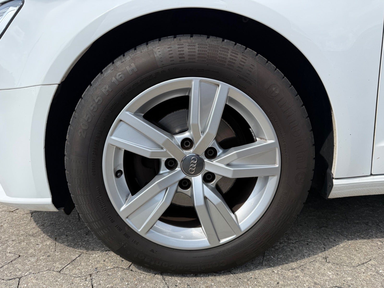 Hvid Audi A3 fra 2019