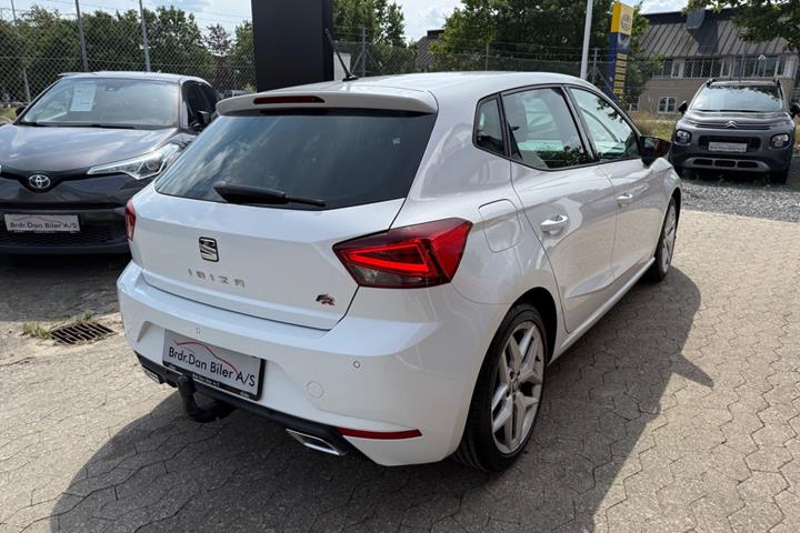 Hvid Seat Ibiza fra 2019