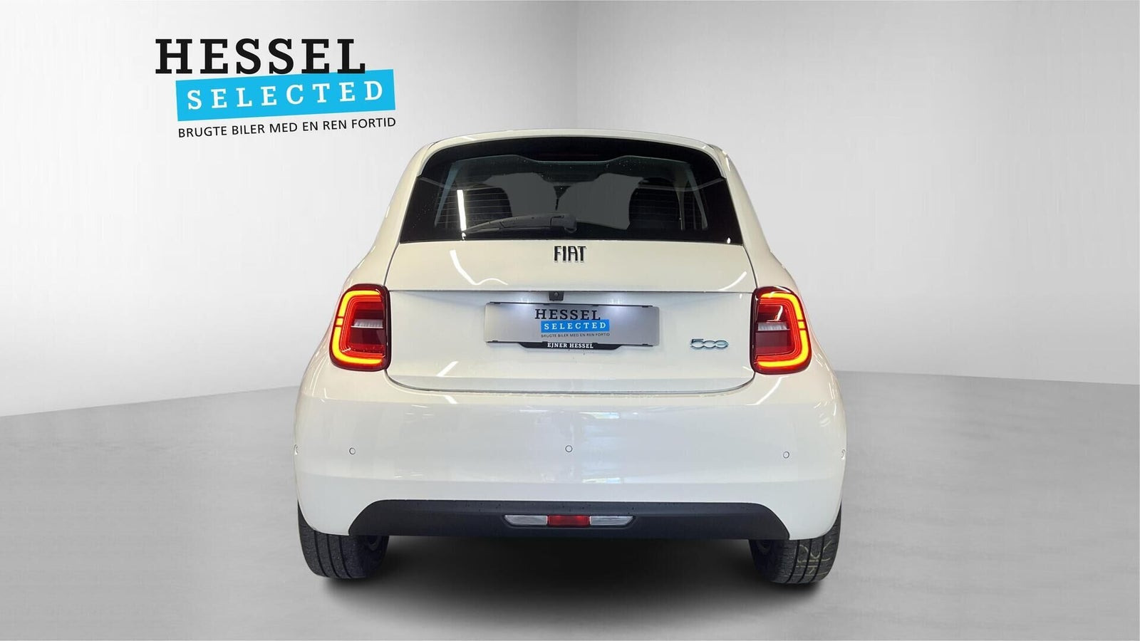 Hvid Fiat 500e fra 2024