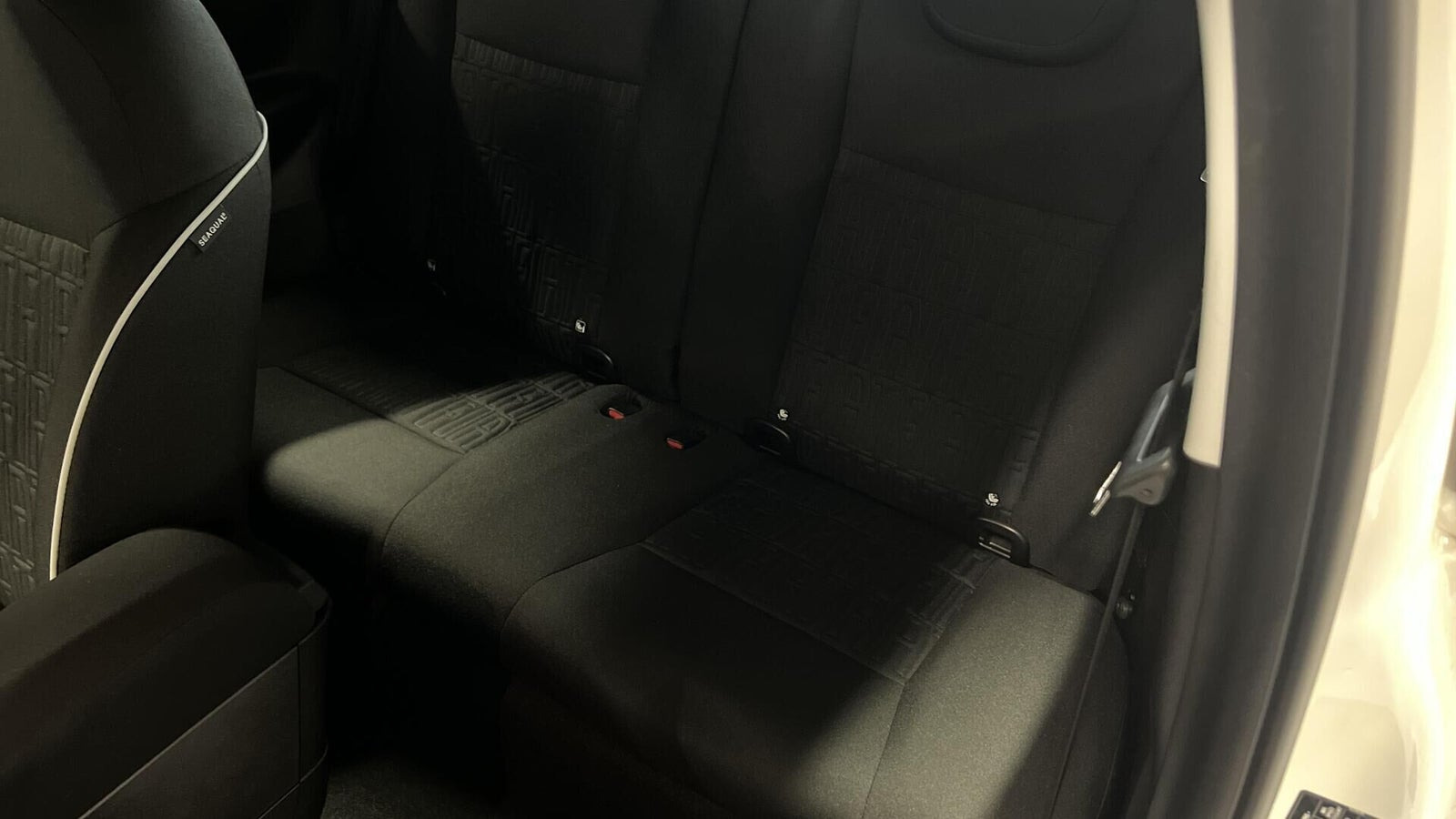 Hvid Fiat 500e fra 2024