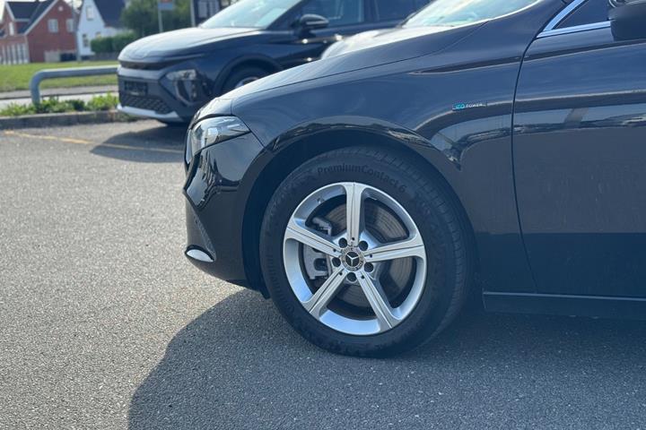 Sort Mercedes A250 e fra 2021