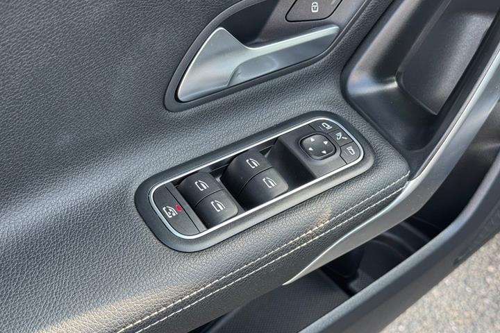 Sort Mercedes A250 e fra 2021