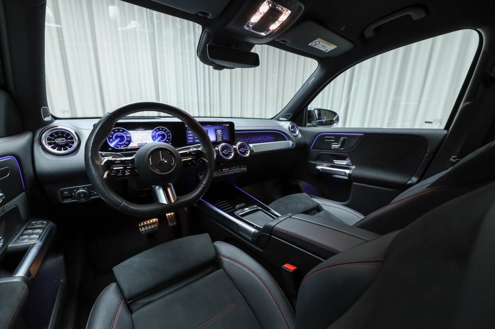 Sort Mercedes EQB250+ fra 2026