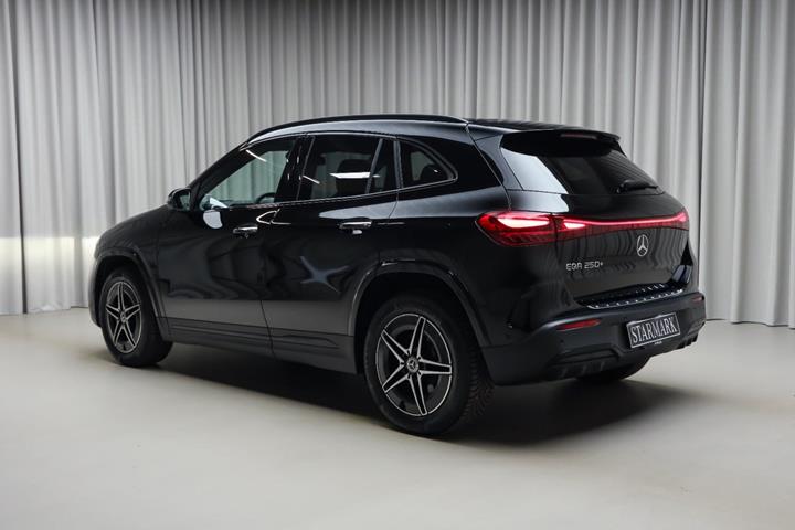 Sort Mercedes EQA250+ fra 2026