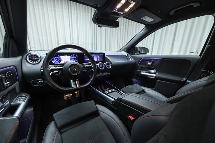 Sort Mercedes EQA250+ fra 2026
