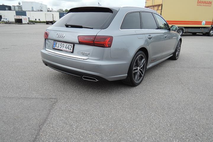 Sølv Audi A6 fra 2015
