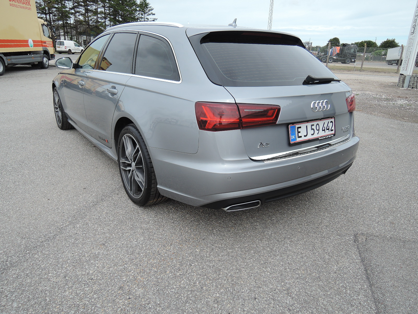Sølv Audi A6 fra 2015