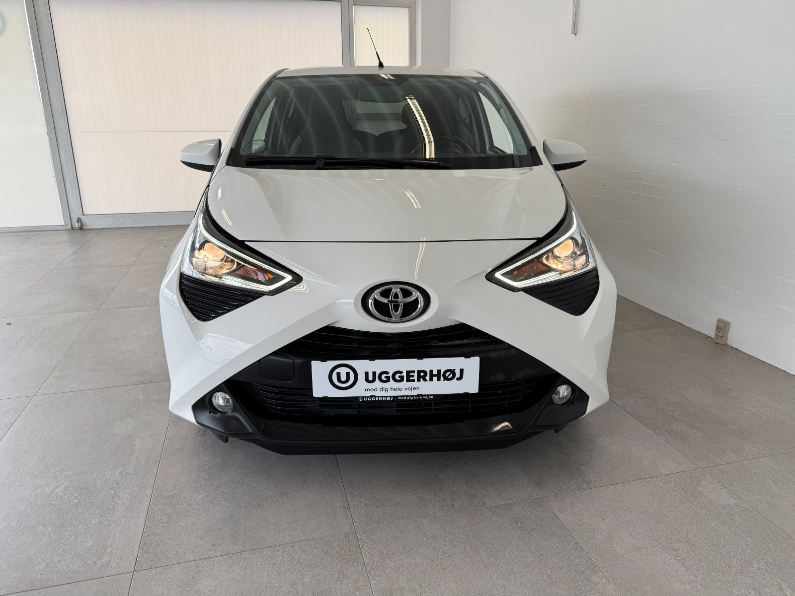Hvid Toyota Aygo fra 2020