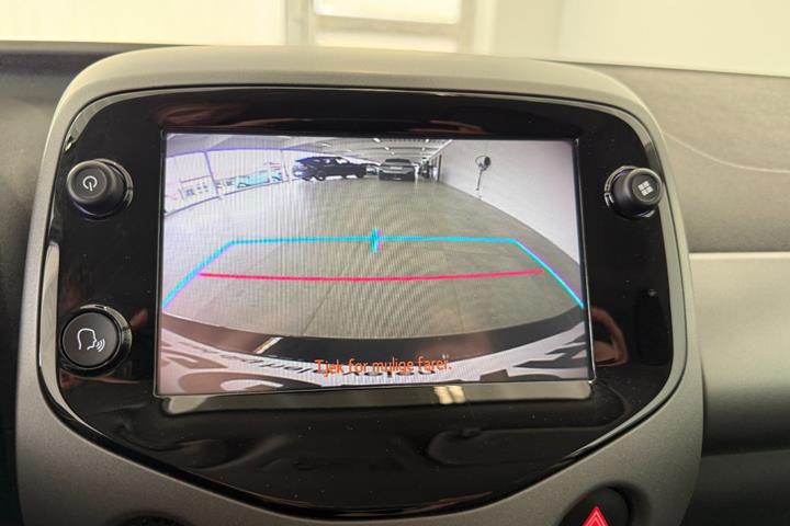 Hvid Toyota Aygo fra 2020