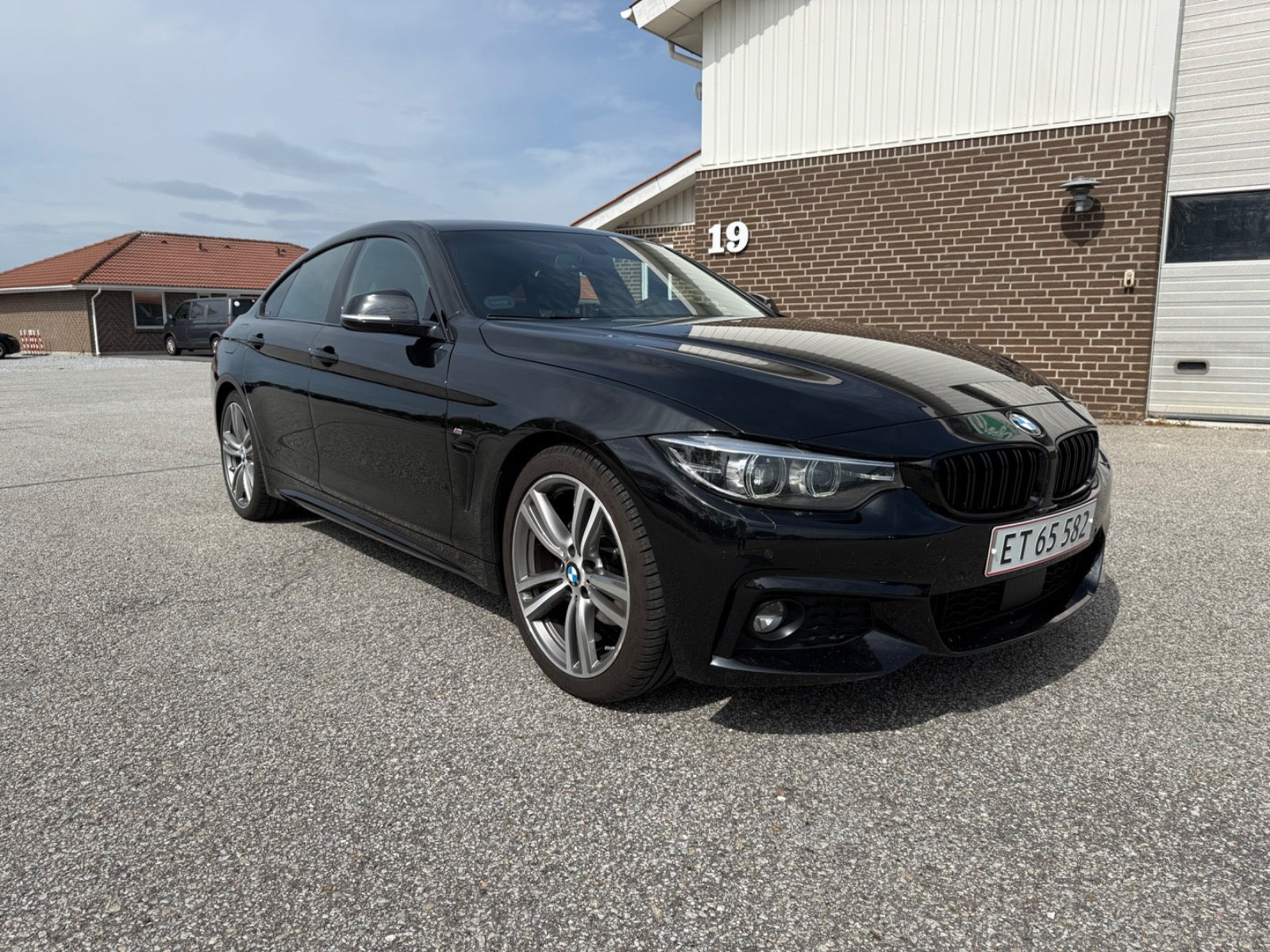 Sort BMW 420d fra 2020