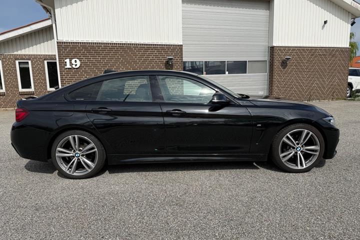 Sort BMW 420d fra 2020