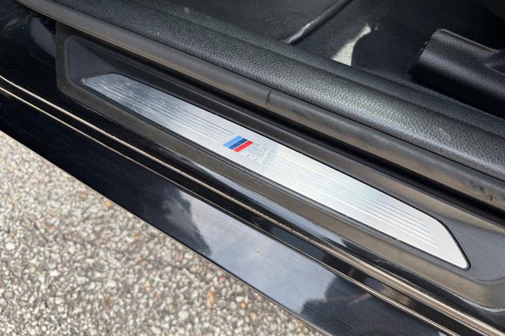 Sort BMW 420d fra 2020