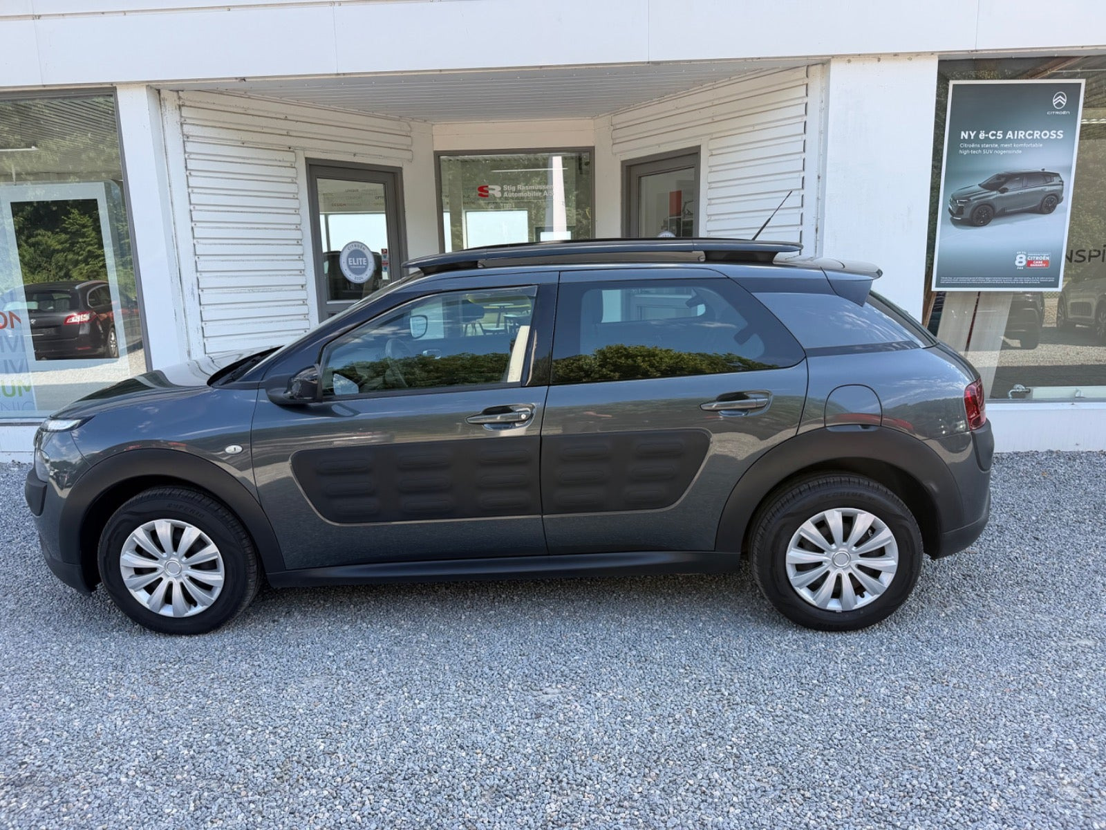 Grå Citroën C4 Cactus fra 2016