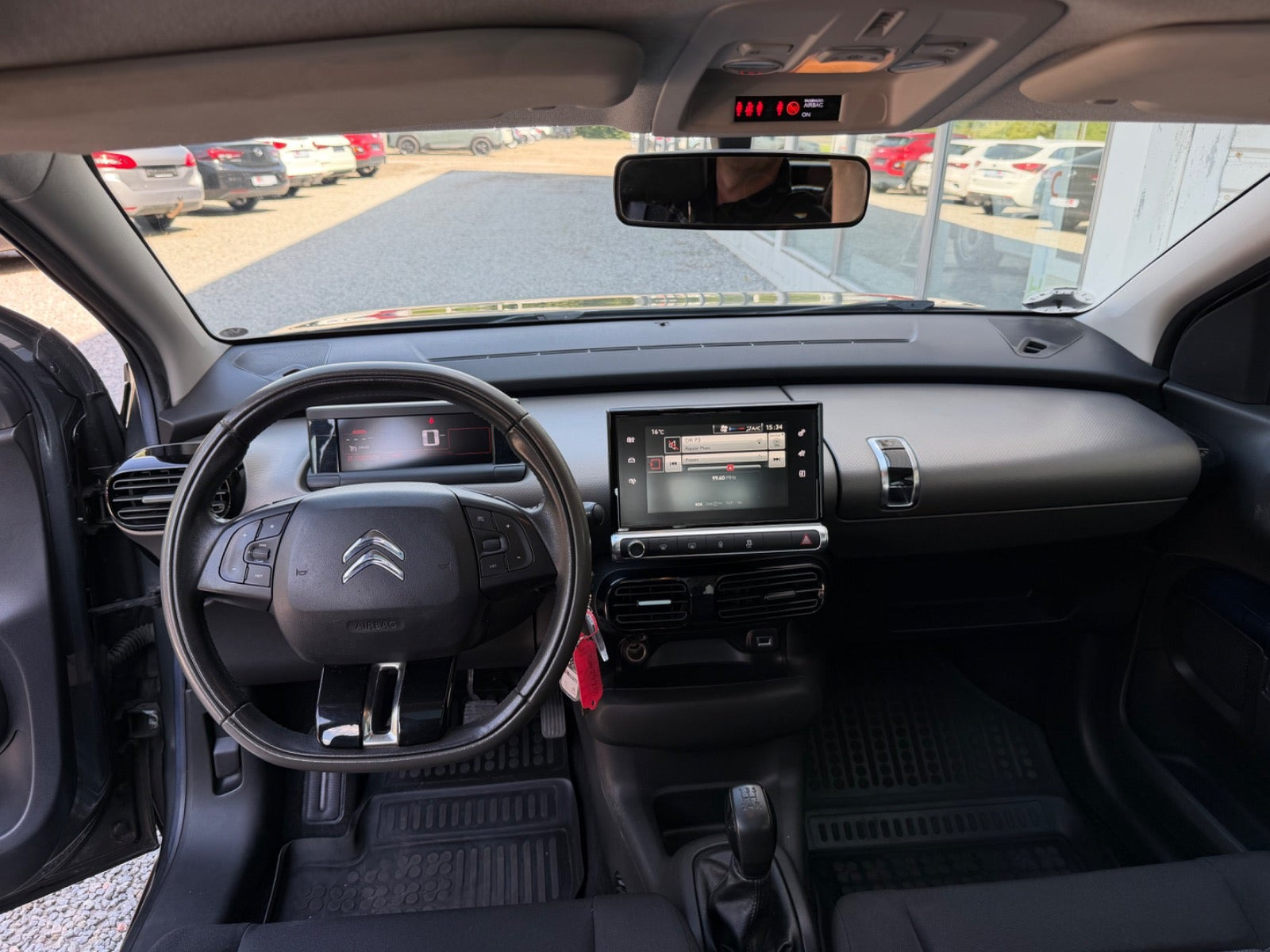 Grå Citroën C4 Cactus fra 2016