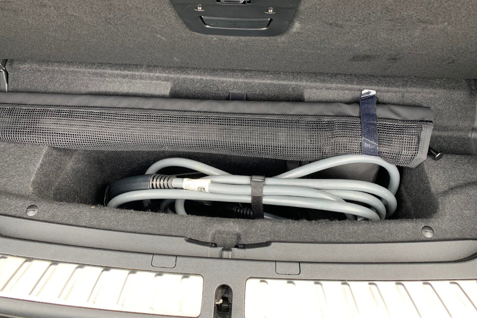 Grå BMW iX3 fra 2024