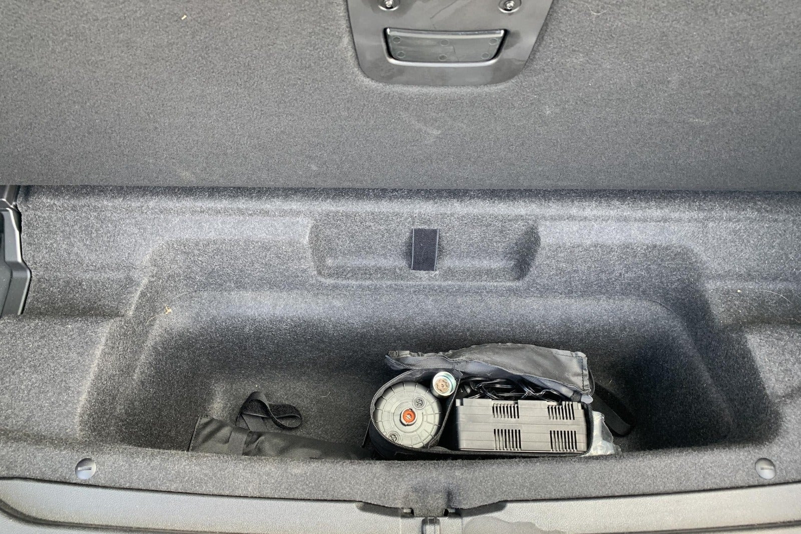 Grå BMW iX3 fra 2024
