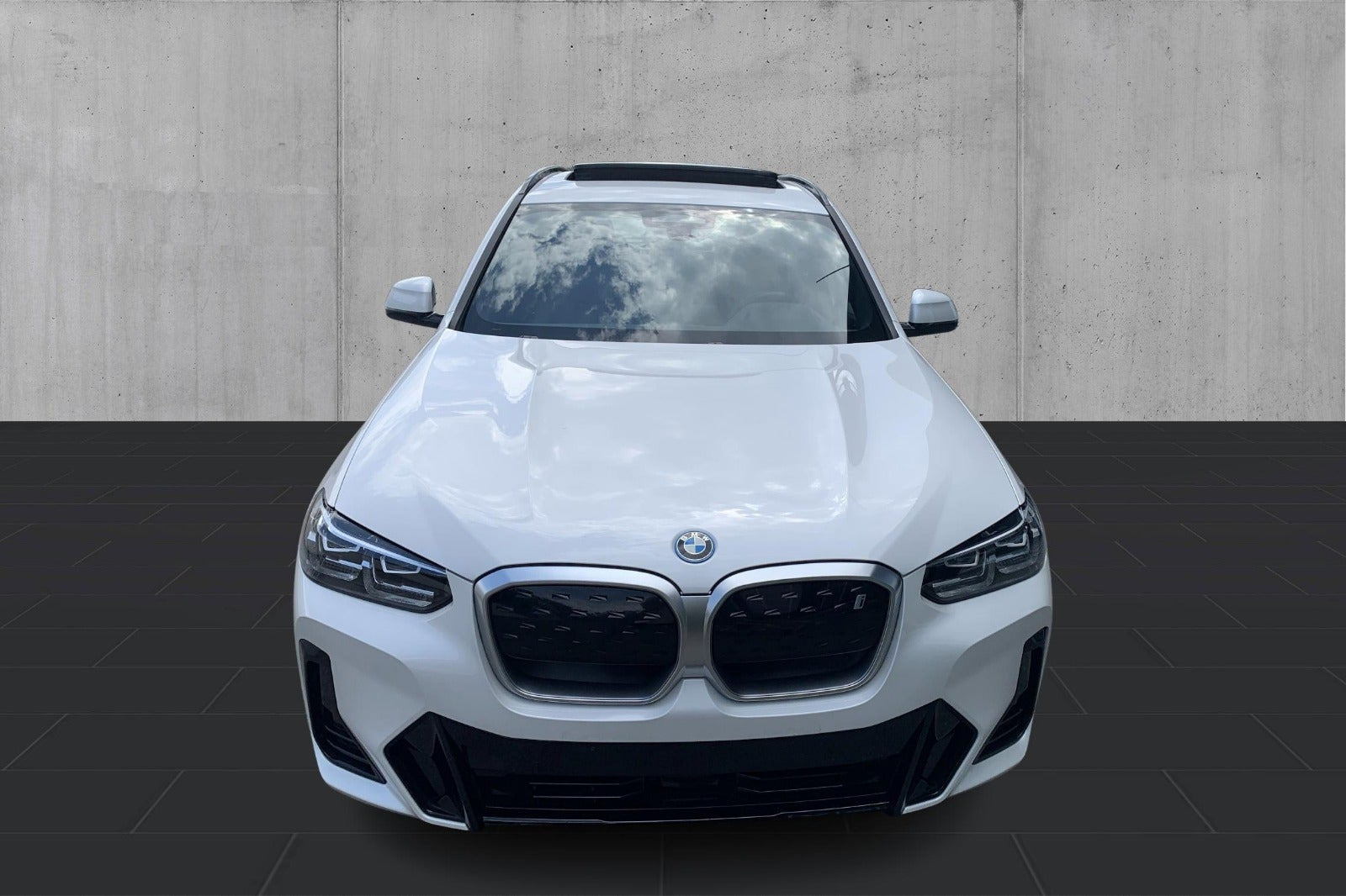 Hvid BMW iX3 fra 2024