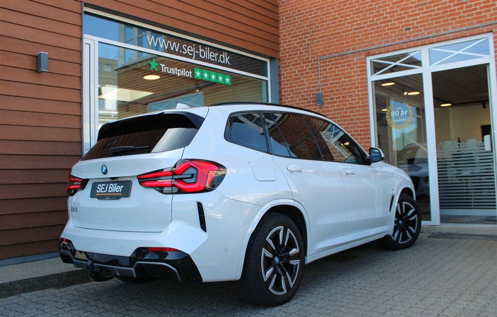 Hvid BMW iX3 fra 2023