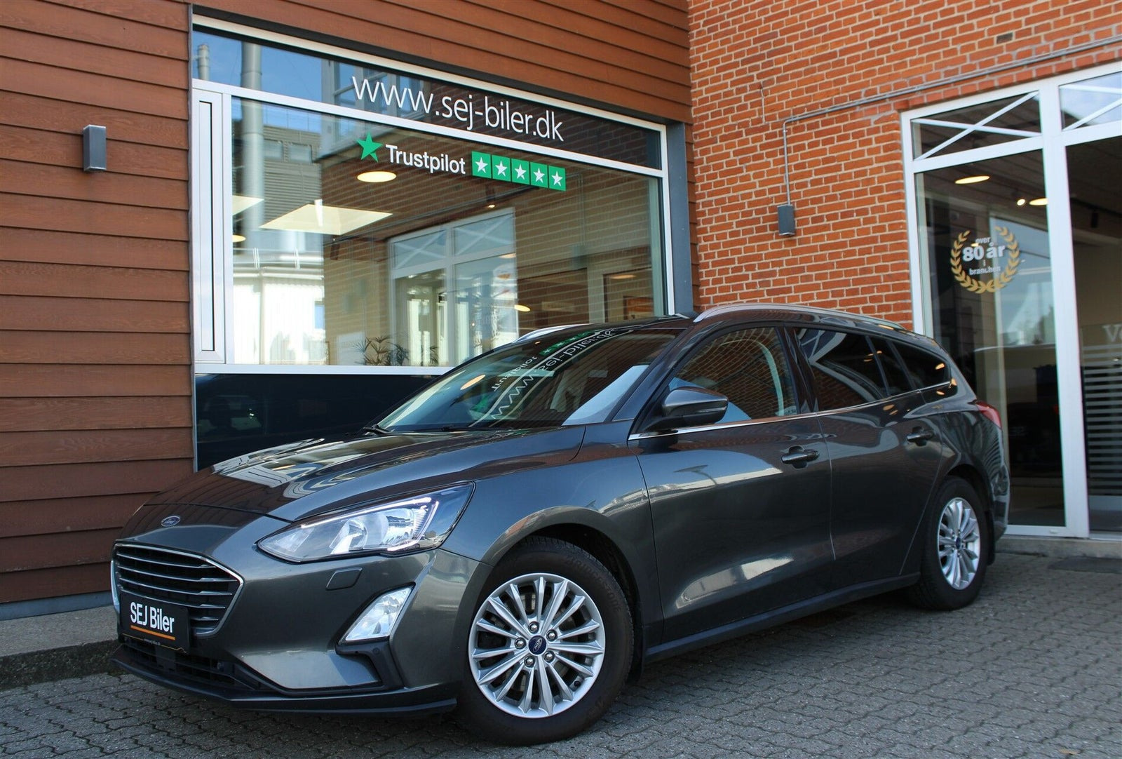 Grå Ford Focus fra 2019