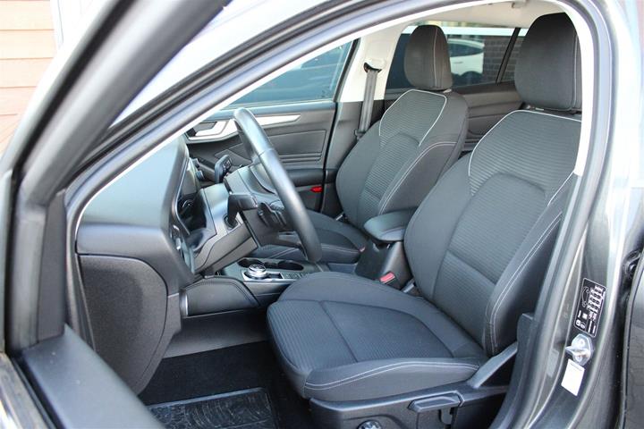 Grå Ford Focus fra 2019
