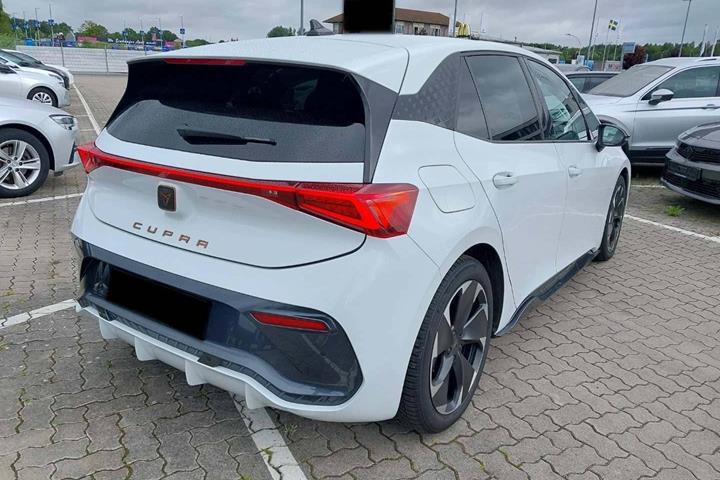 Hvid Cupra Born fra 2023