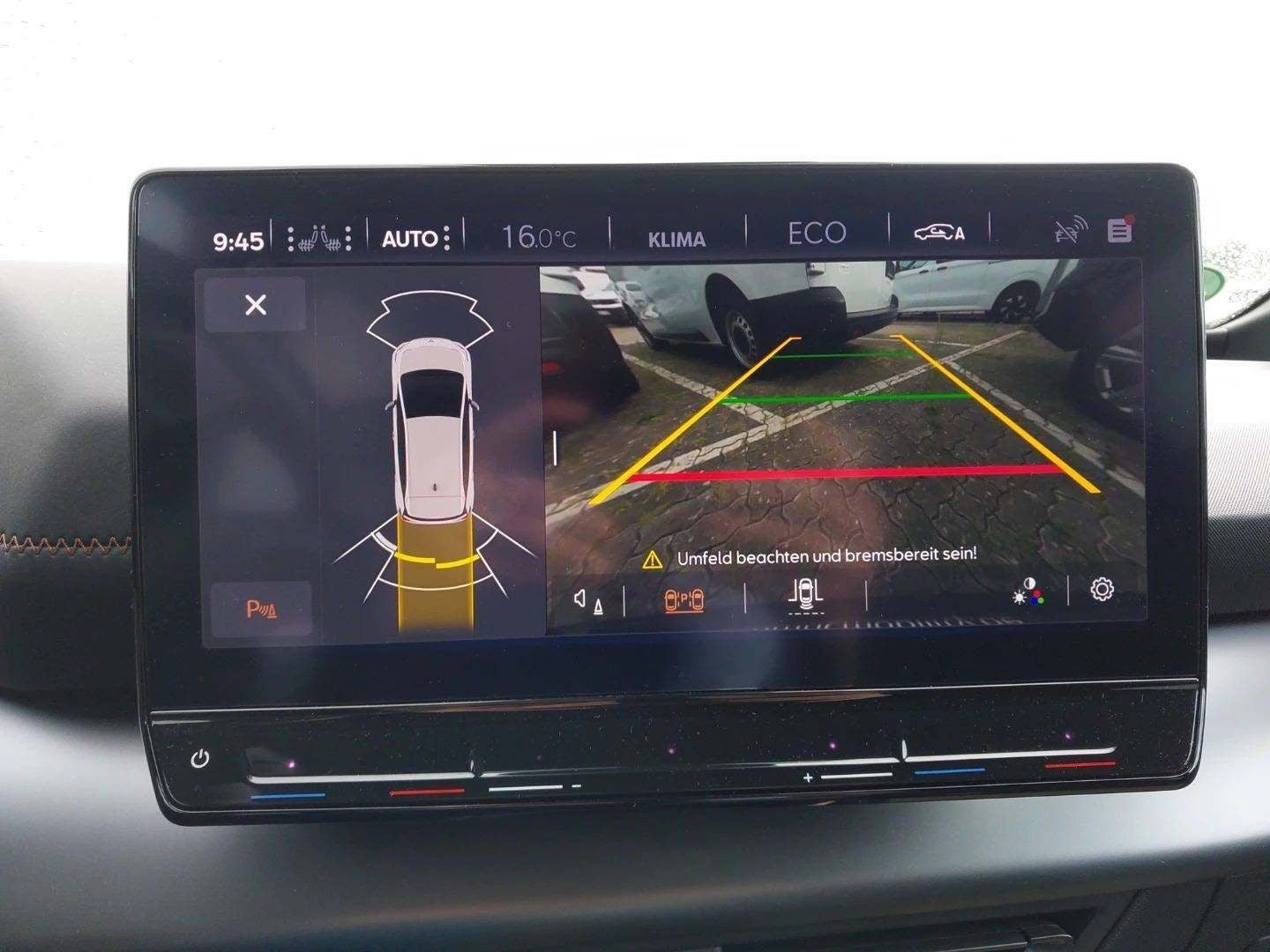 Hvid Cupra Born fra 2023
