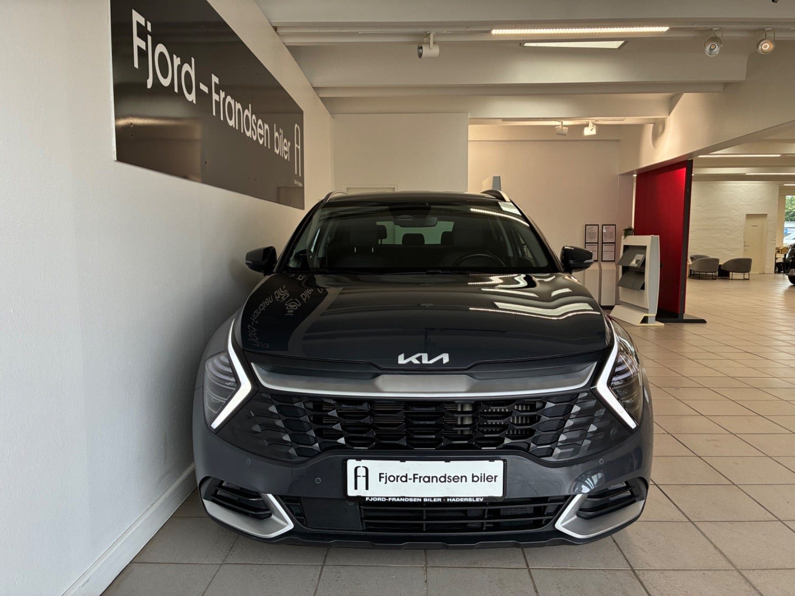 Grå Kia Sportage fra 2022