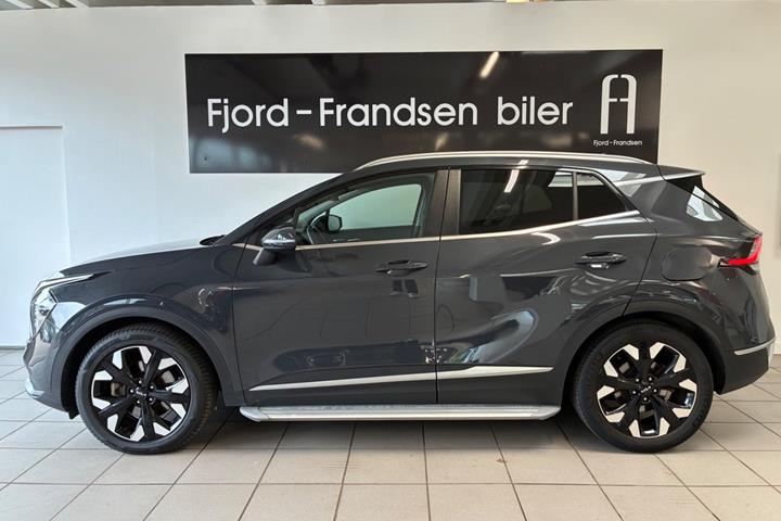 Grå Kia Sportage fra 2022