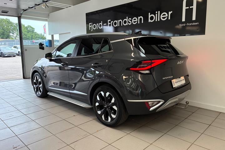 Grå Kia Sportage fra 2022