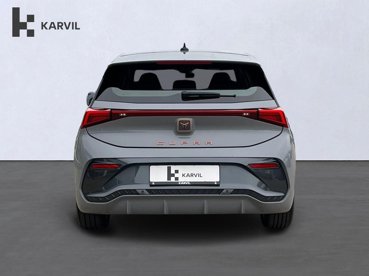 Grå Cupra Born fra 2023