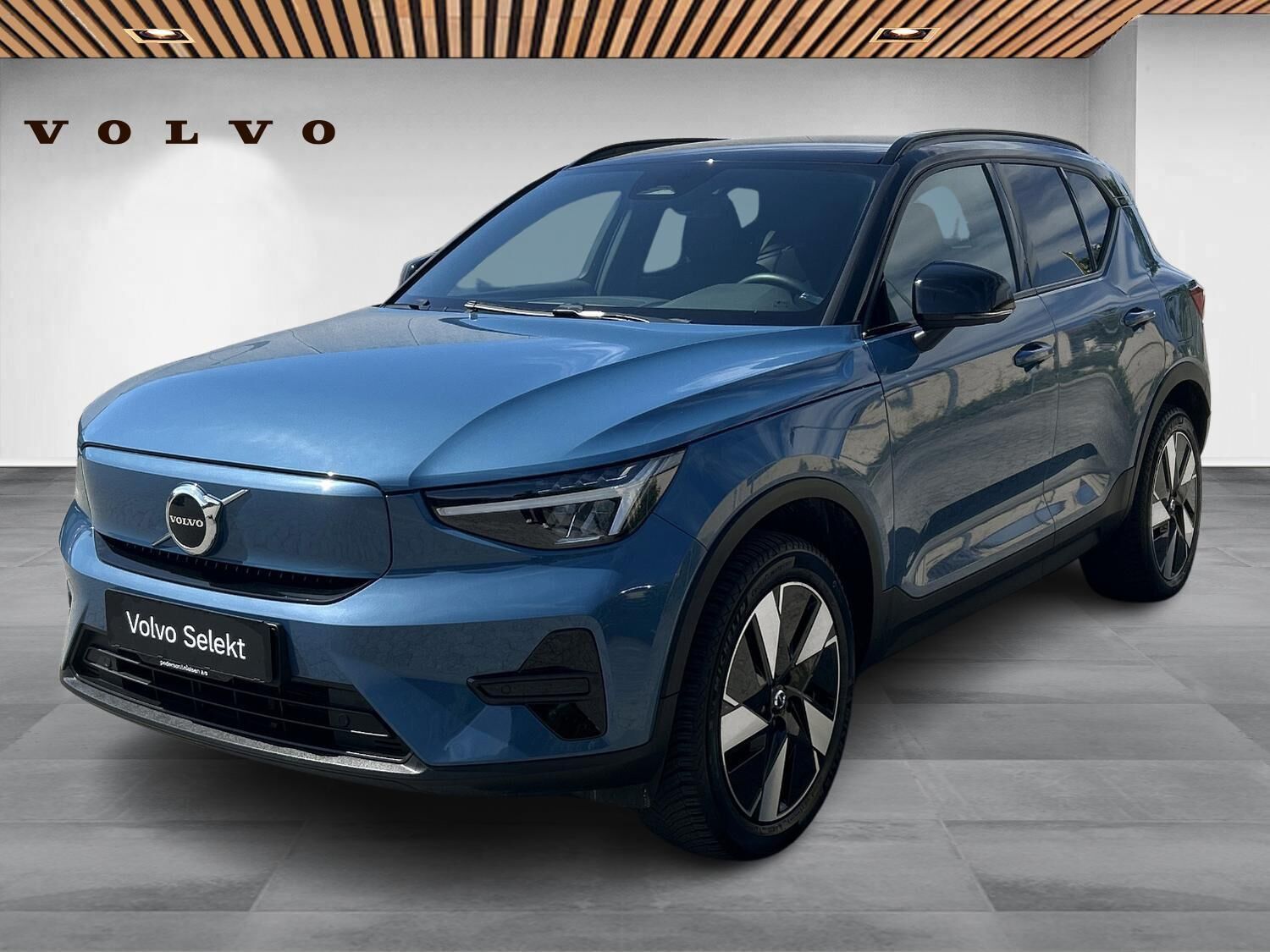Volvo XC40 Recharge Twin Engine Plus AWD 408HK 5d Aut.