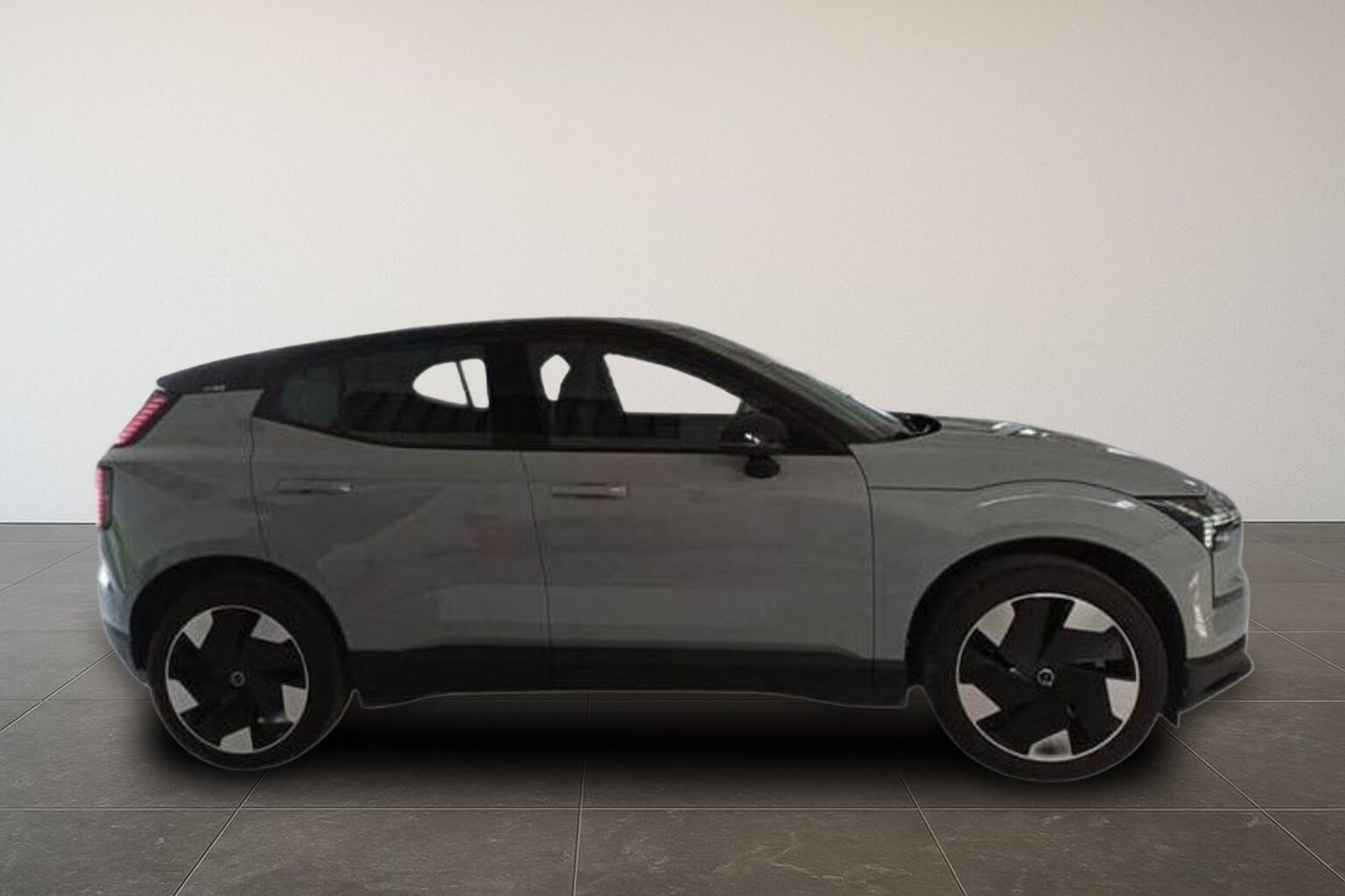 Grå Volvo EX30 fra 2024