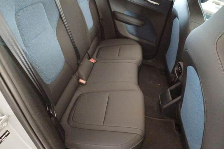 Grå Volvo EX30 fra 2024