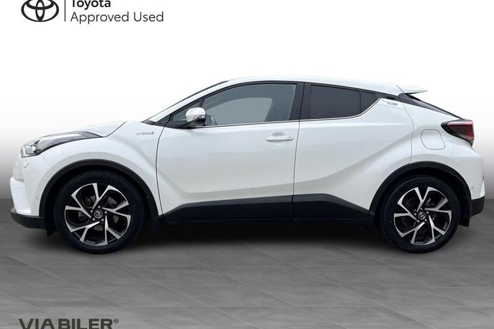 Hvid Toyota C-HR fra 2019