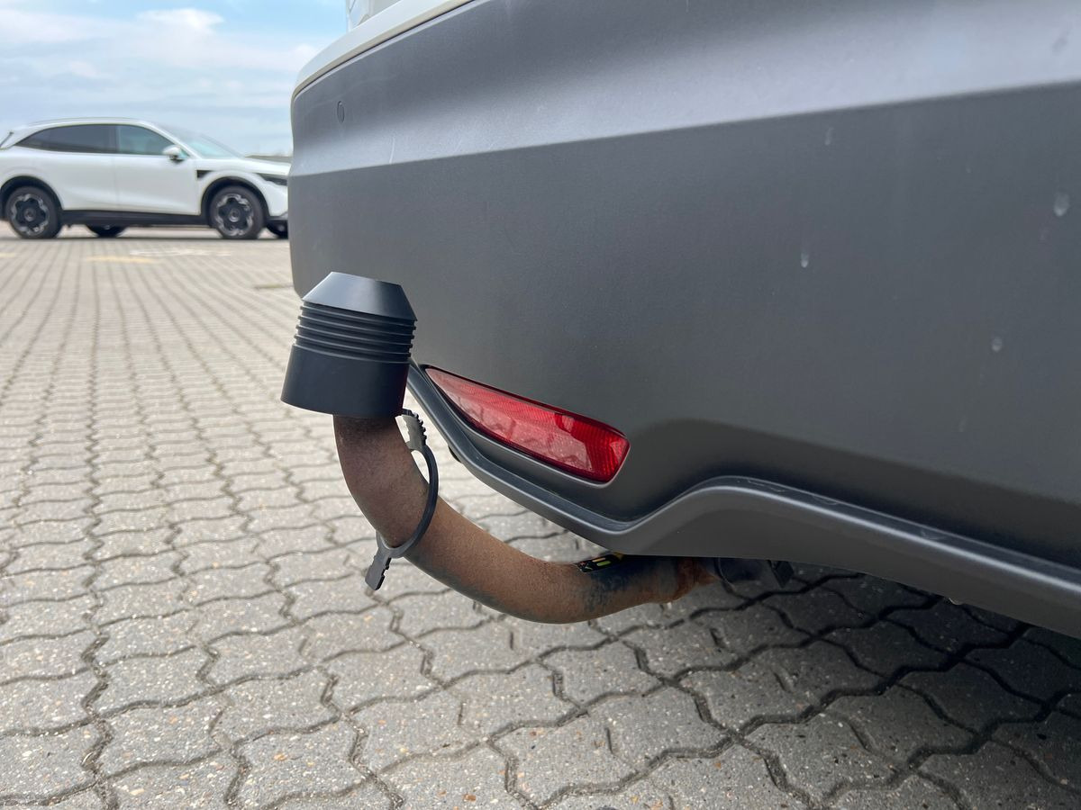 Hvid Toyota C-HR fra 2019