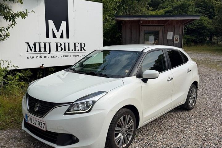 Hvid Suzuki Baleno fra 2017