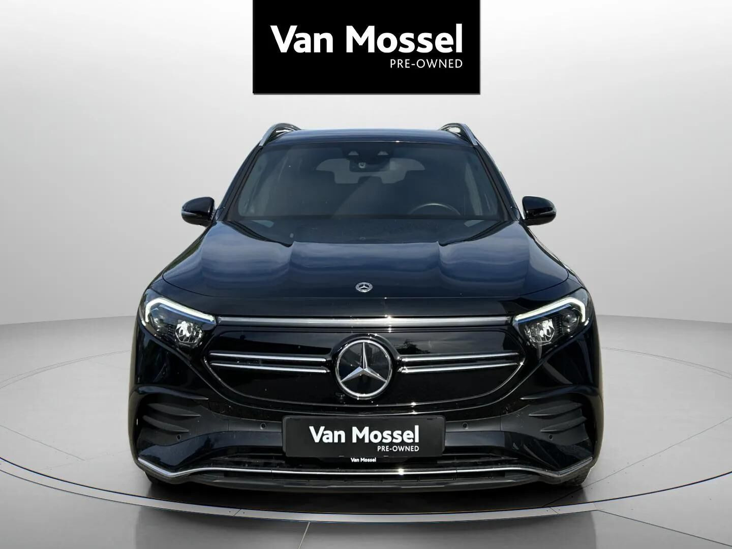 Sort Mercedes EQB 250 fra 2023