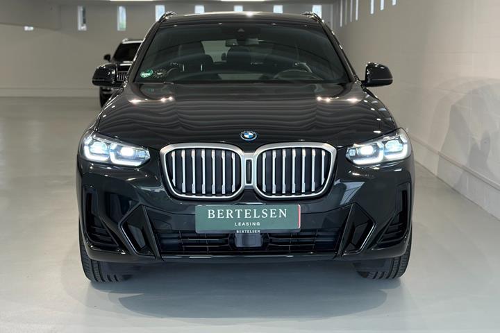Sort BMW X3 fra 2023