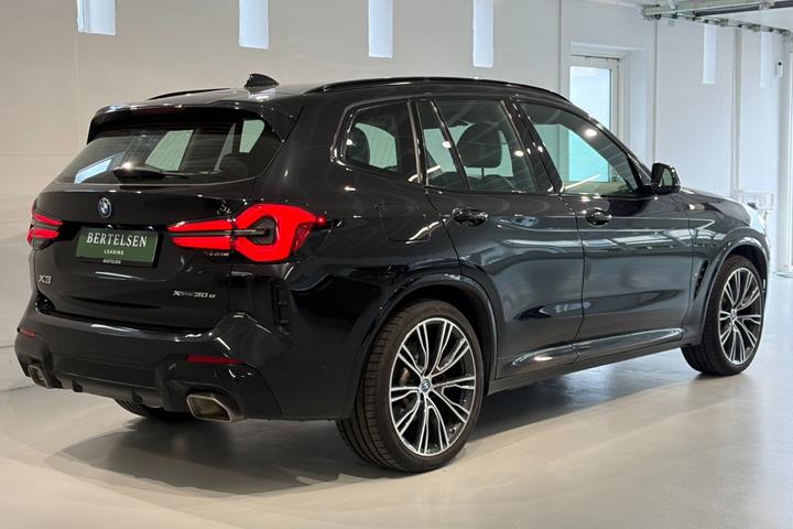 Sort BMW X3 fra 2023