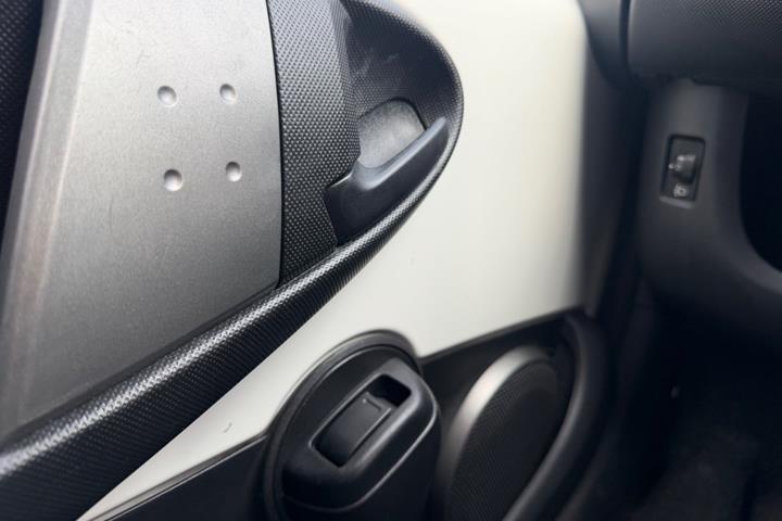 Grøn Toyota Aygo fra 2013