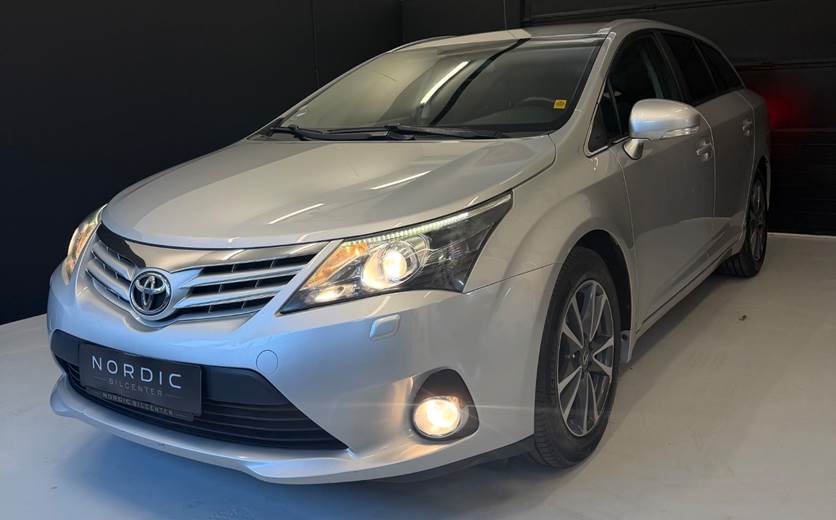 Toyota Avensis 1,8 VVT-i T2 Touch stc.